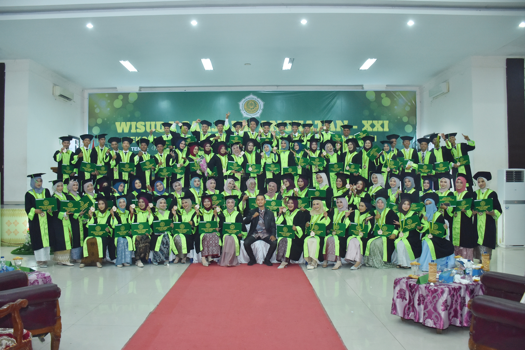WISUDA